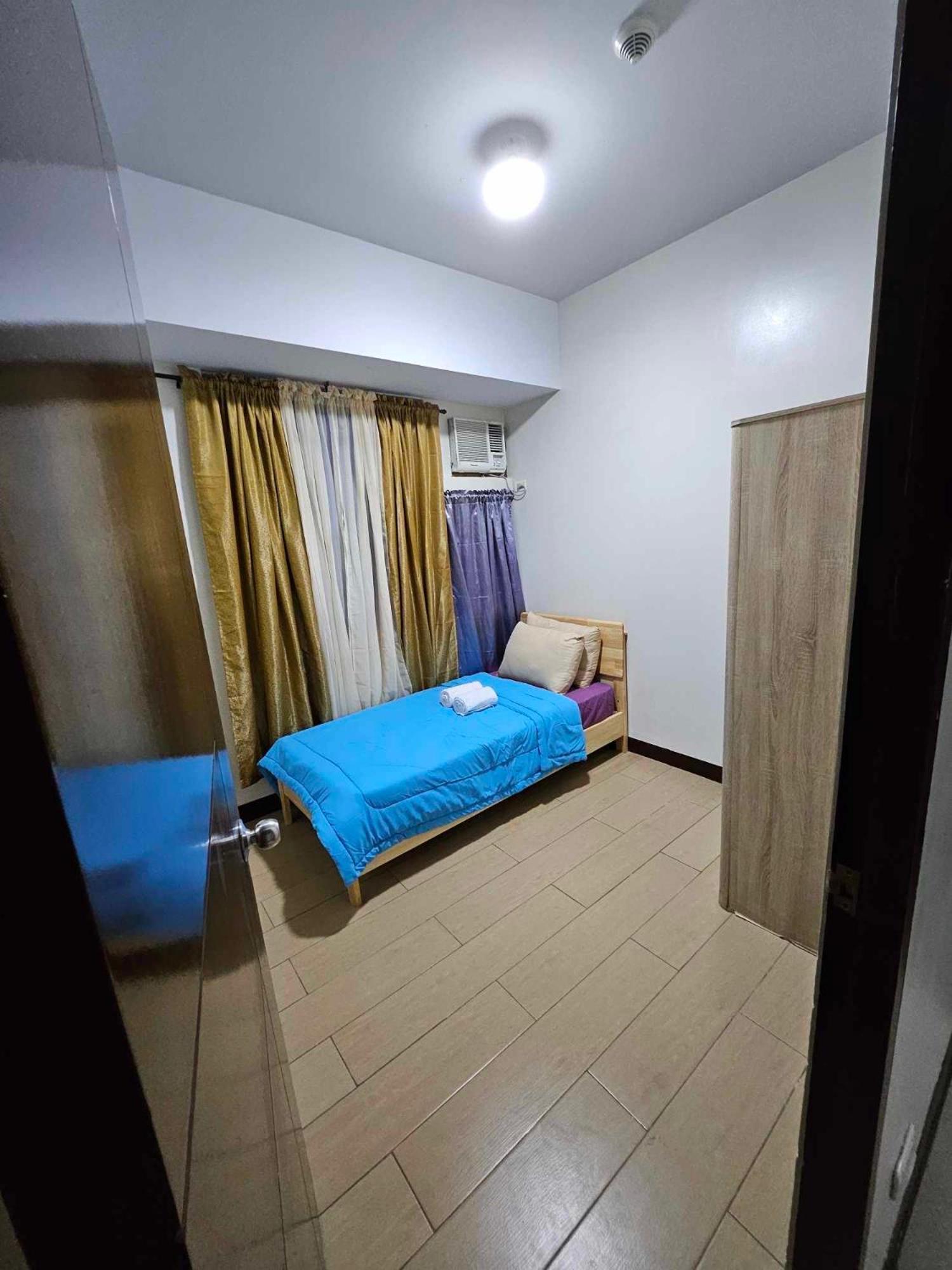 Cubao Manhattan Heights Unit 5A Tower C Bandar Quezon Luaran gambar