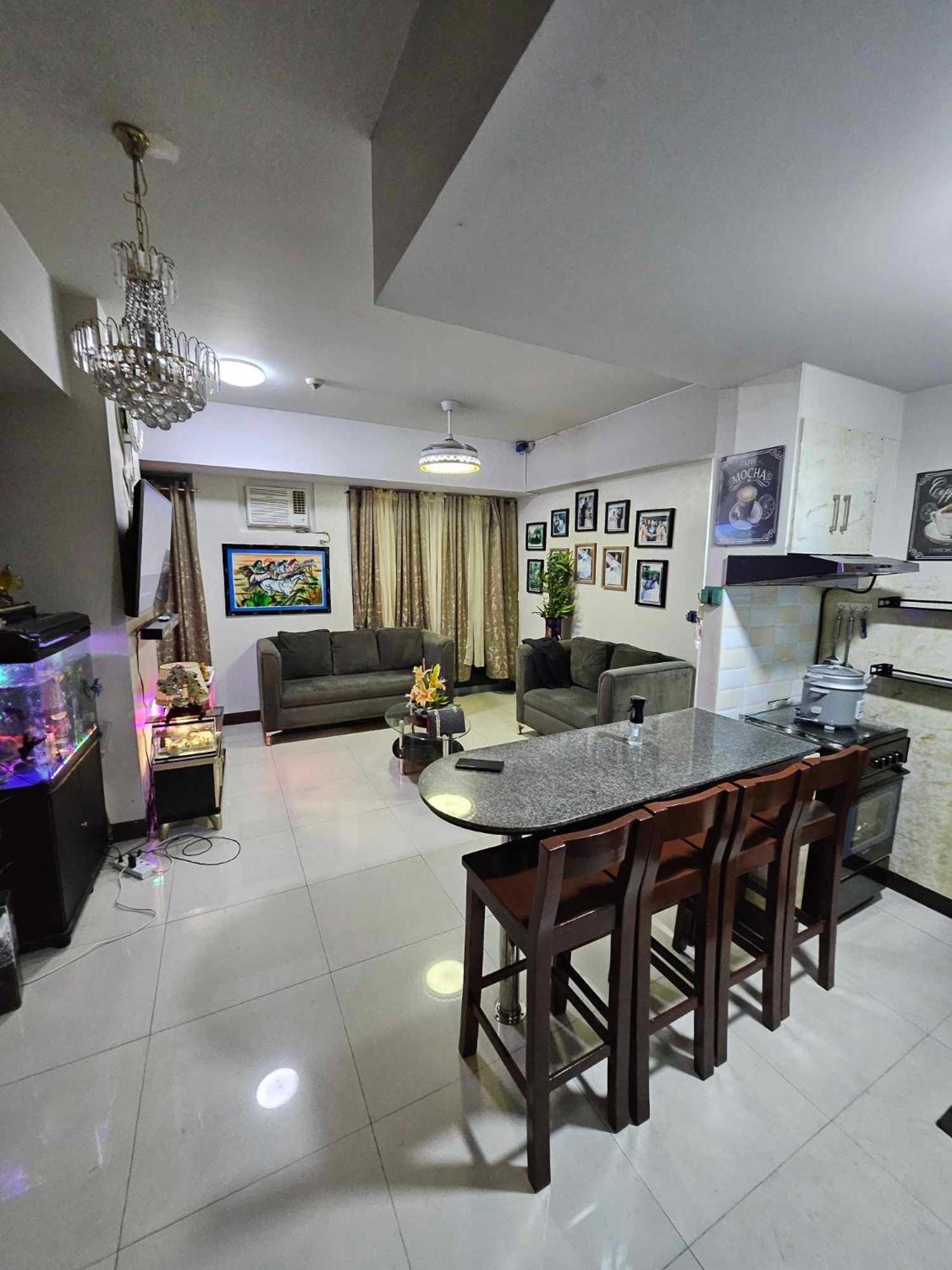 Cubao Manhattan Heights Unit 5A Tower C Bandar Quezon Luaran gambar