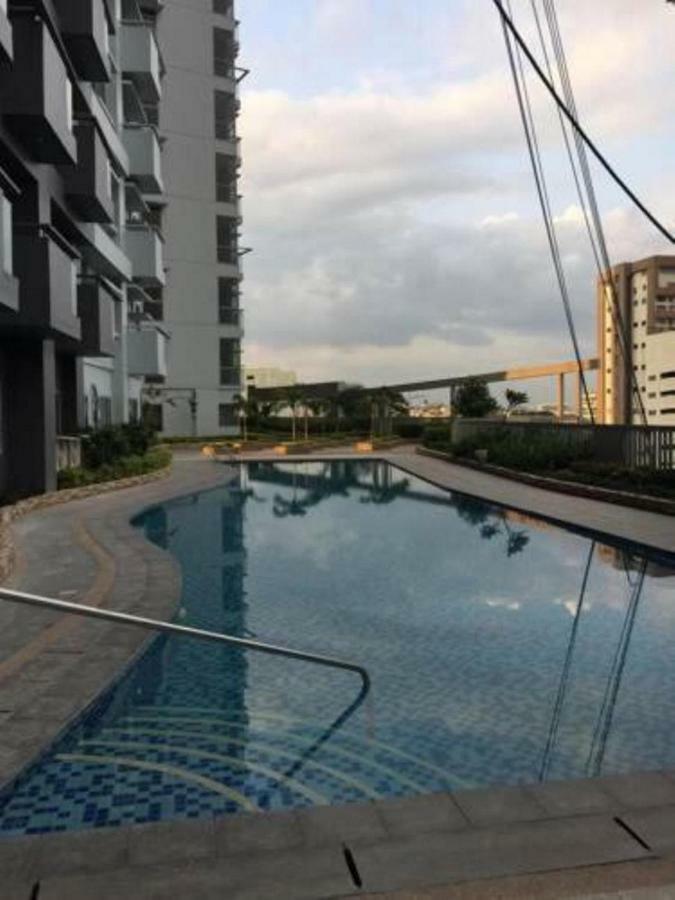 Cubao Manhattan Heights Unit 5A Tower C Bandar Quezon Luaran gambar