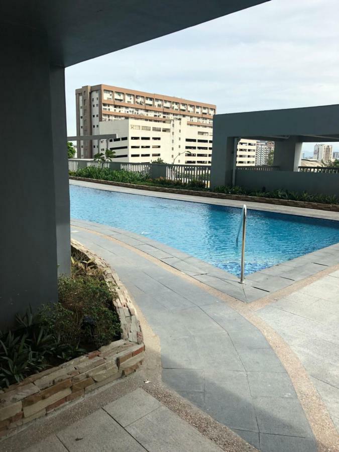 Cubao Manhattan Heights Unit 5A Tower C Bandar Quezon Luaran gambar