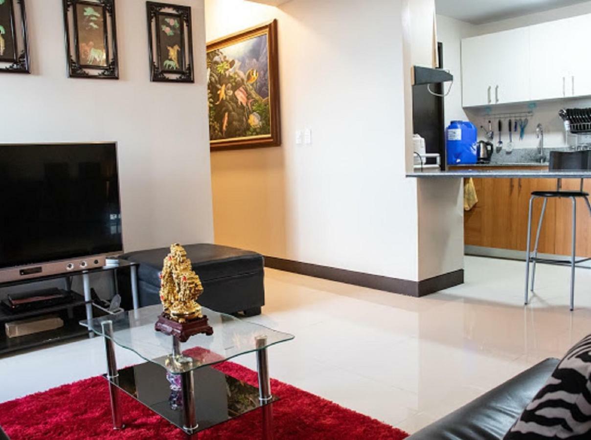 Cubao Manhattan Heights Unit 5A Tower C Bandar Quezon Luaran gambar