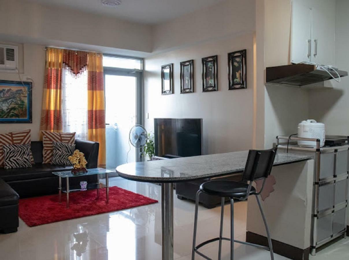 Cubao Manhattan Heights Unit 5A Tower C Bandar Quezon Luaran gambar