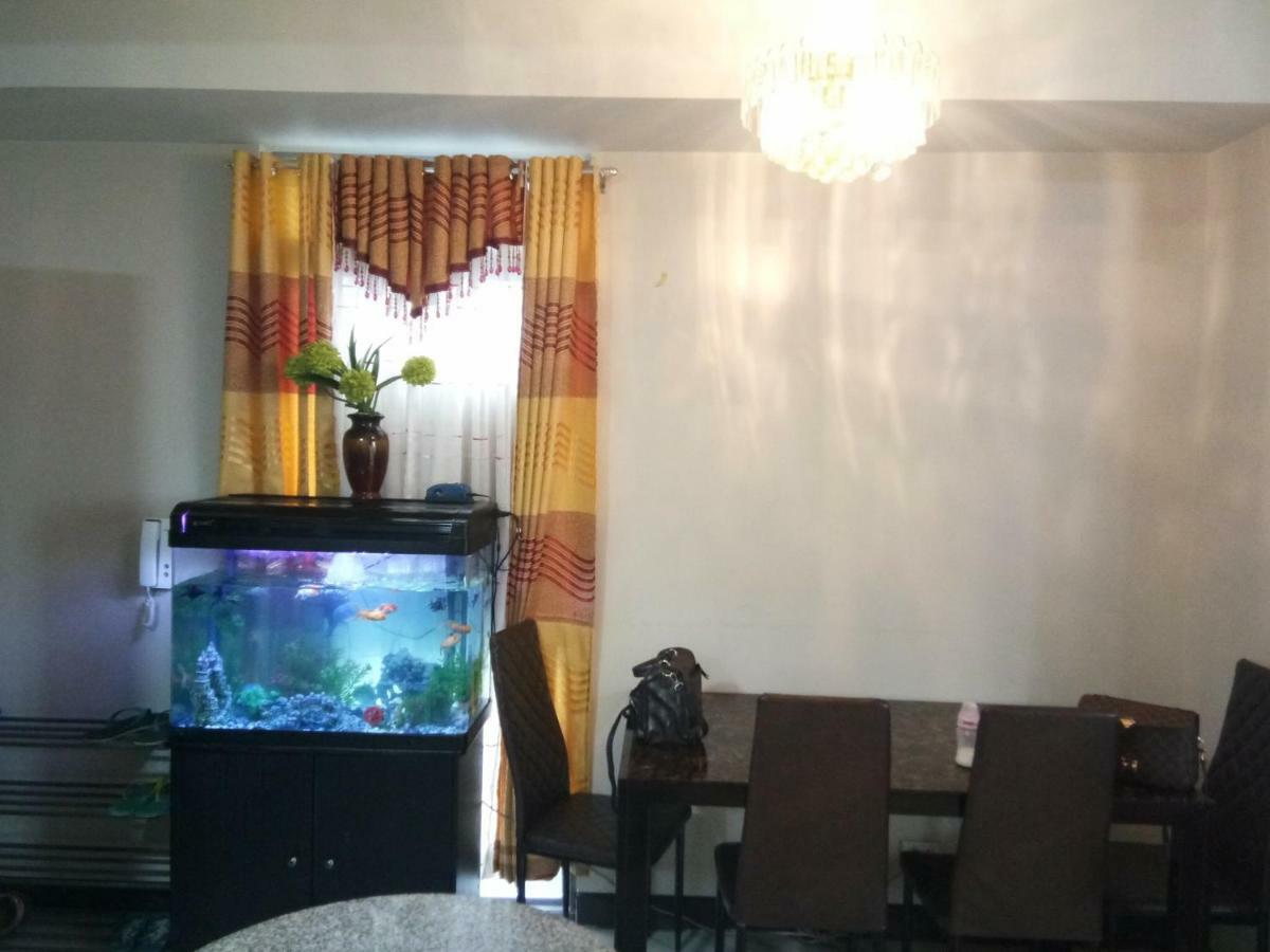 Cubao Manhattan Heights Unit 5A Tower C Bandar Quezon Luaran gambar