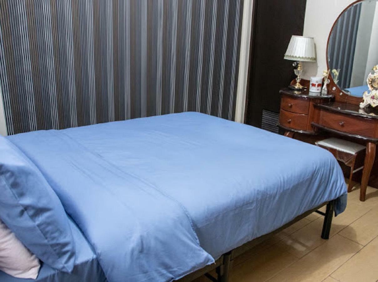 Cubao Manhattan Heights Unit 5A Tower C Bandar Quezon Luaran gambar