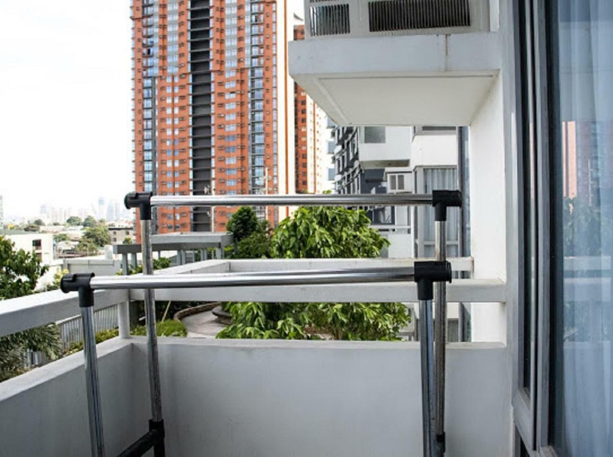 Cubao Manhattan Heights Unit 5A Tower C Bandar Quezon Luaran gambar